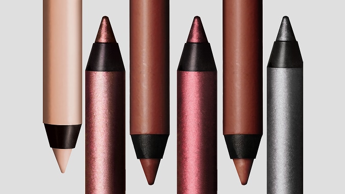 NIEUW! M·A·C Kajal Excess longwear smoky eye liner​