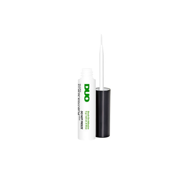 Duo brush on sale on adhesive